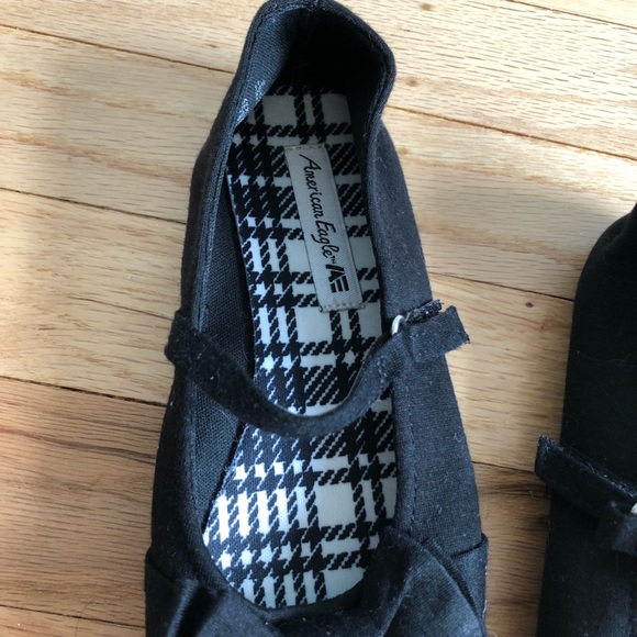 AMERICAN EAGLE | Black Bow Mary Janes - Picture 6 of 8